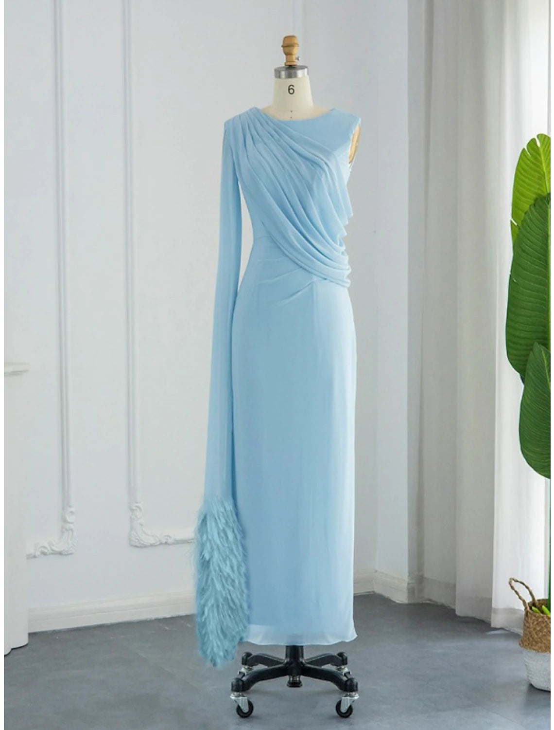 Sheath / Column Evening Gown Elegant Dress Formal Fall Sweep / Brush Train Sleeveless Cowl Neck Chiffon