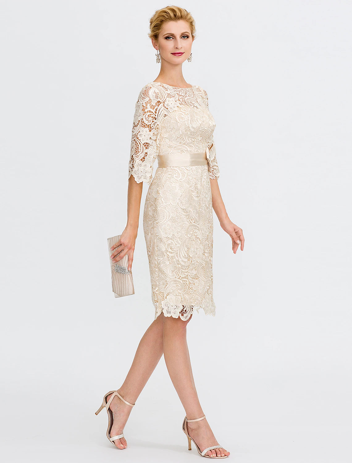 Robe de mère de la mariée fourreau/colonne Weitese, grande taille, élégante, col illusion, longueur genou, dentelle intégrale, manches 3/4 avec nœud(s)