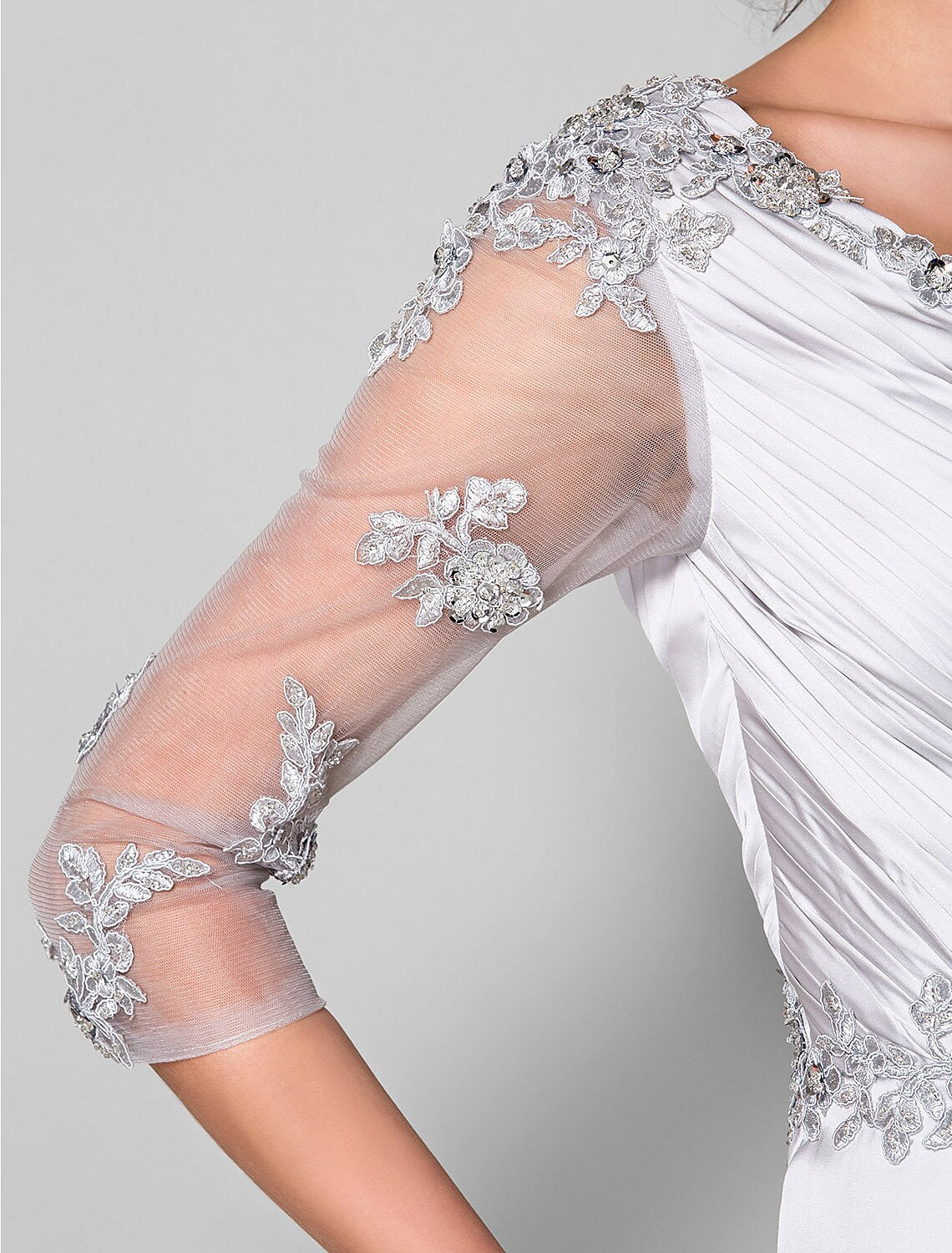 Weitese A-Line Mother of the Bride Dress V Neck Sweep / Brush Train Satin Chiffon 3/4 Length Sleeve with Criss Cross Beading Appliques