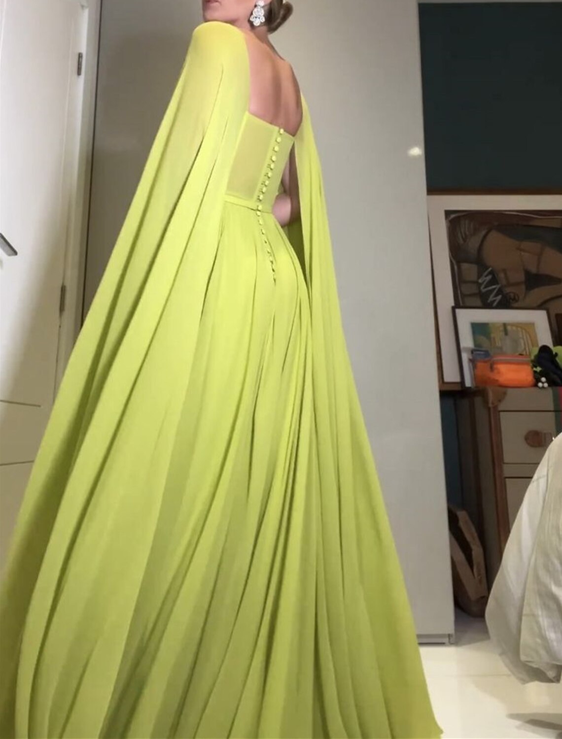 A-Line Evening Gown Elegant Dress Formal Wedding Party Dress Floor Length Sleeveless Strapless Capes Chiffon