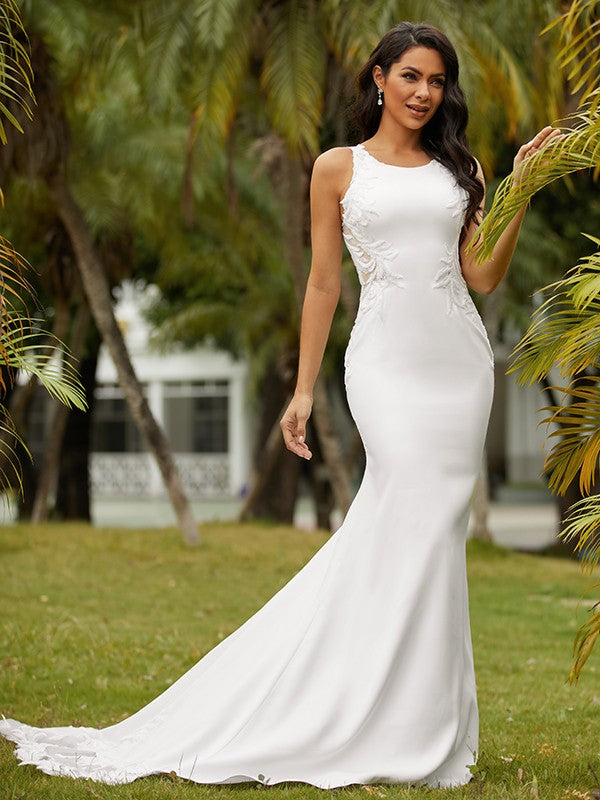 Lace Scoop Sleeveless Sweep/Brush Train Wedding Dresses