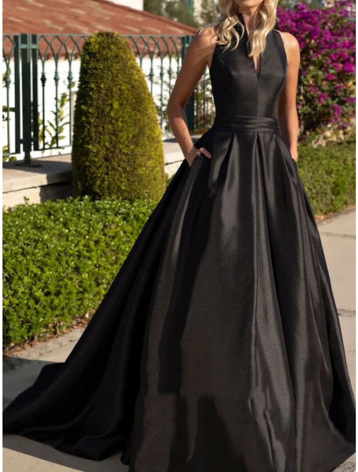 A-Line Evening Gown Party Dress Elegant Dress Formal Fall Sweep / Brush Train Sleeveless V Neck Satin