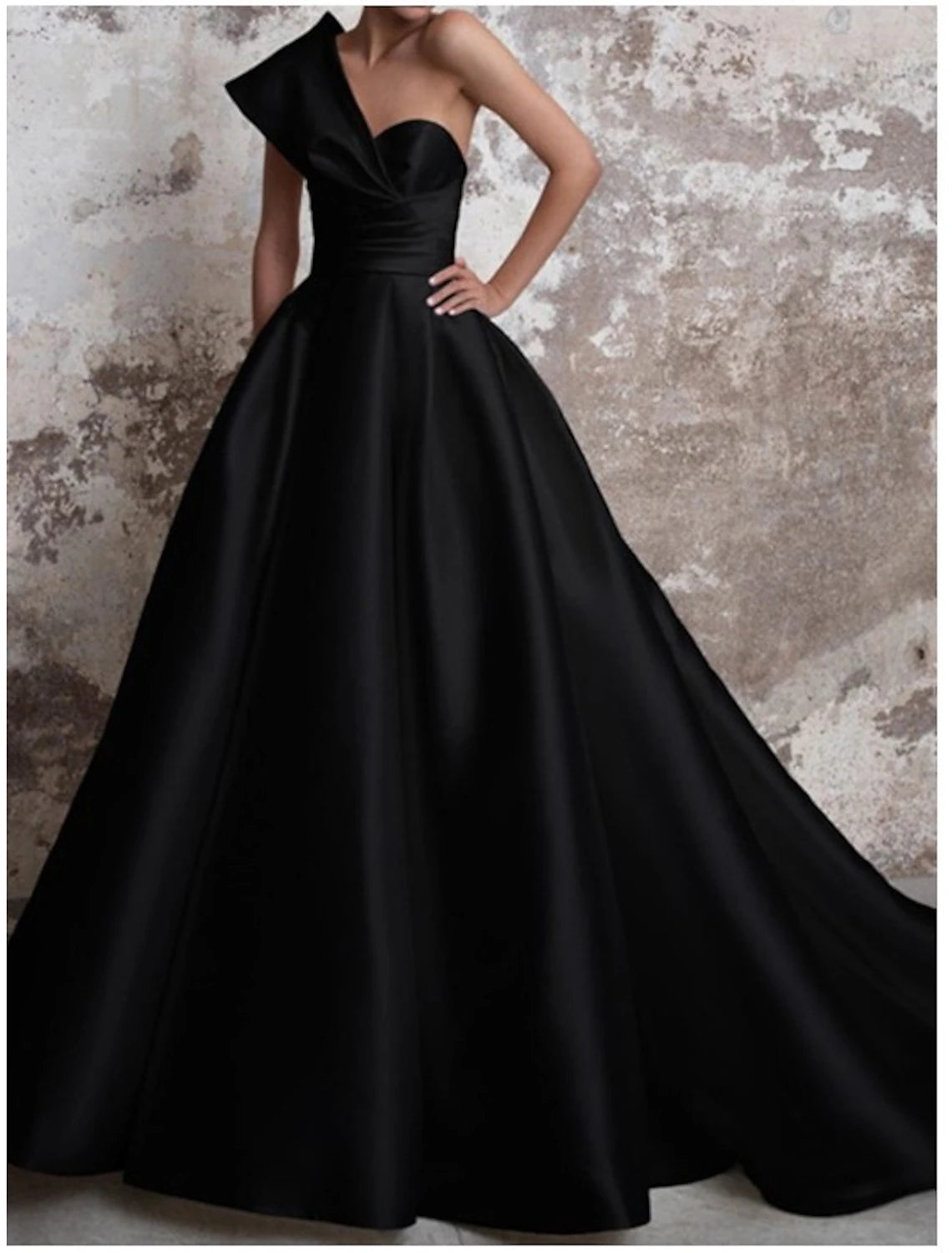 Robe de soirée trapèze noire grande taille, tenue de soirée, traîne, sans manches, asymétrique, satin italien, dos nu