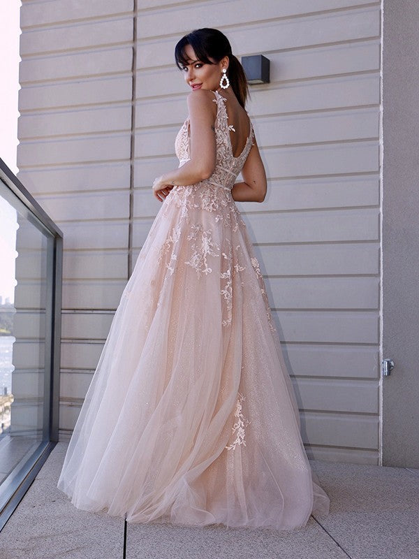 Tulle Applique Scoop Sleeveless Sweep/Brush Train Dresses