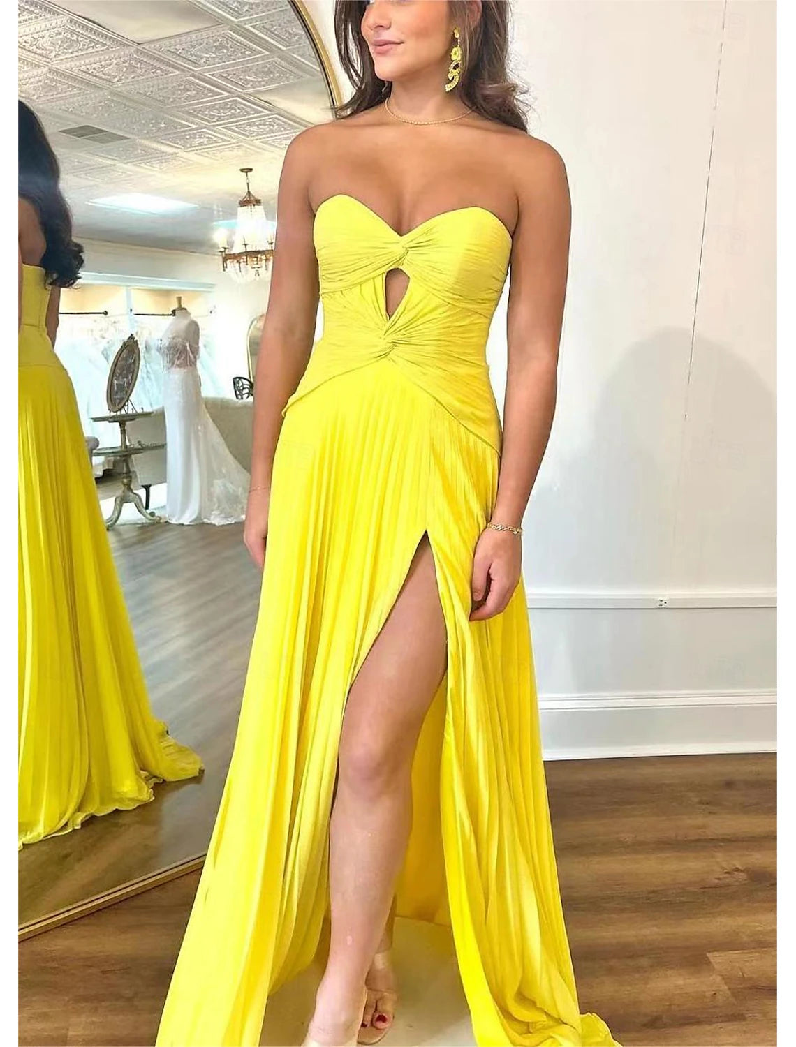 Vestidos de fiesta de corte A, vestido de fiesta, cola larga, sin mangas, sin tirantes, satén