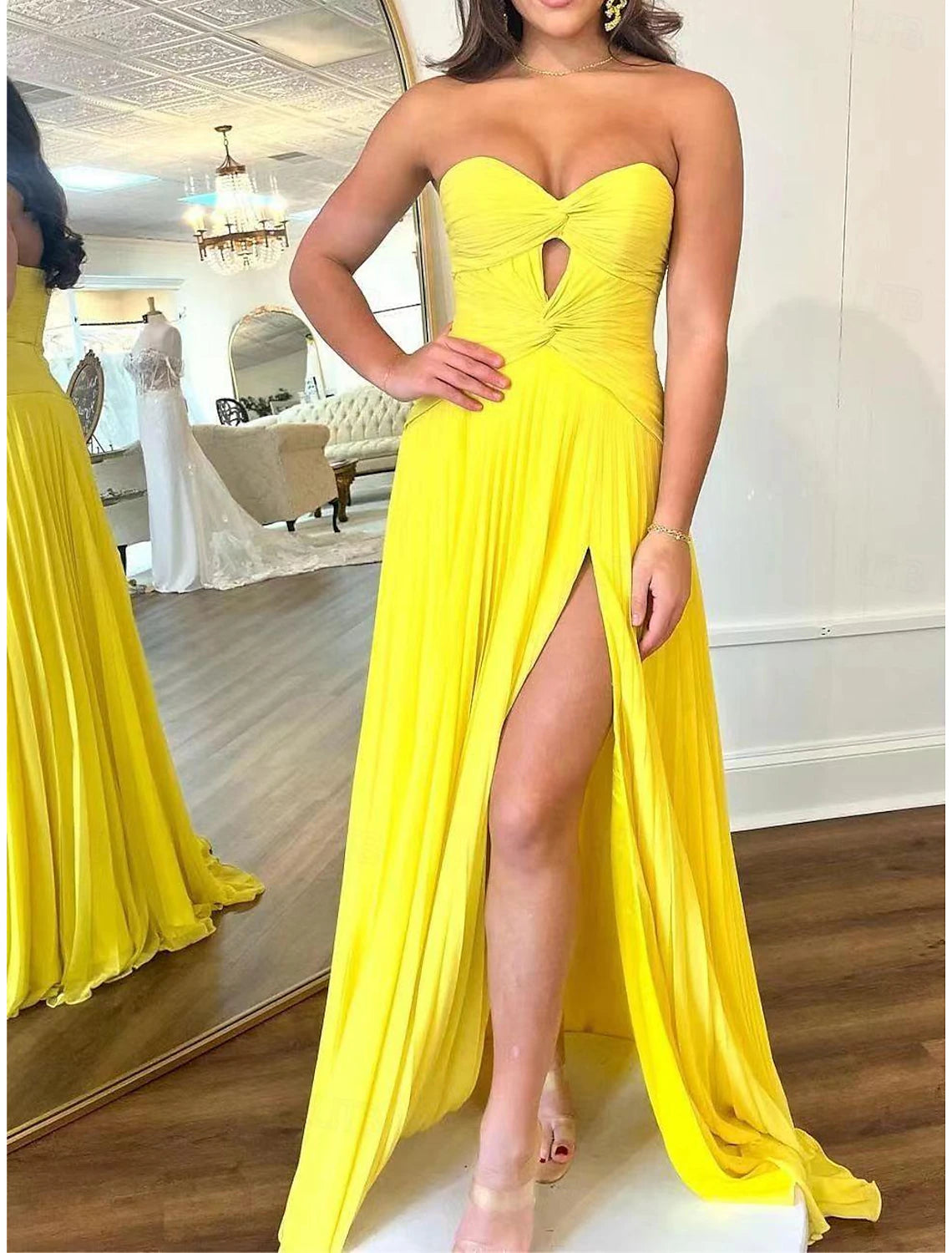 Vestidos de fiesta de corte A, vestido de fiesta, cola larga, sin mangas, sin tirantes, satén