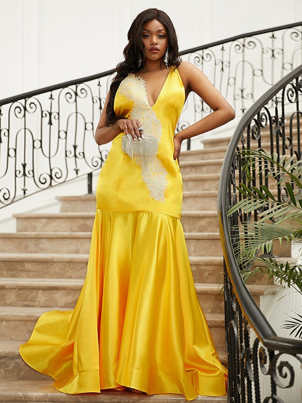 Vestidos de satén tejido con apliques, escote en V, sin mangas y cola larga