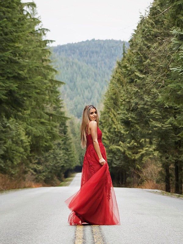 Applique Tulle Sleeveless V-neck Floor-Length Dresses