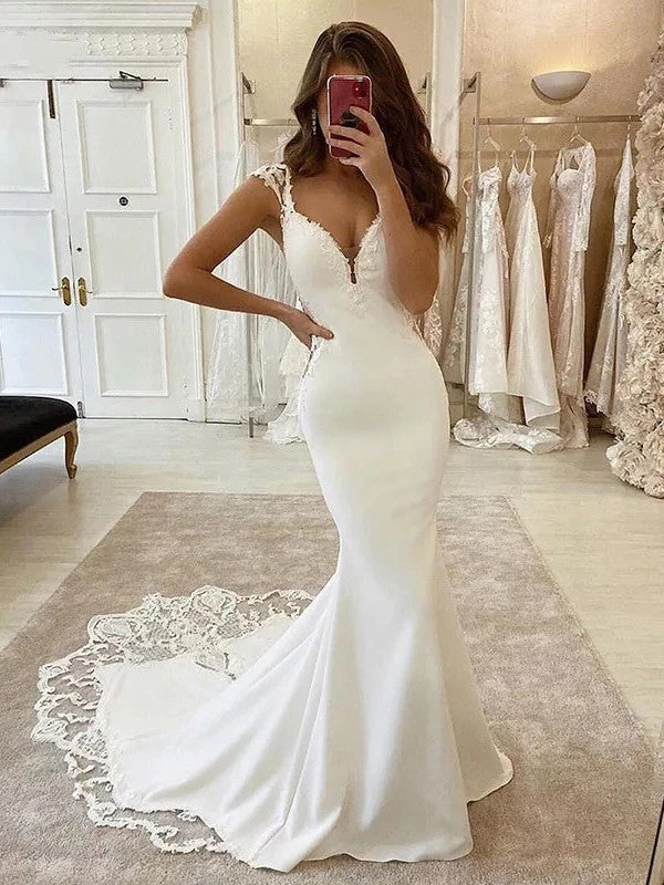 Sheath/Column Lace V-neck Sleeveless Sweep/Brush Train Wedding Dresses