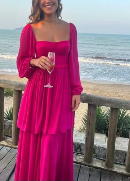 Robe de soirée trapèze à manches longues et col carré