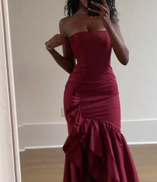 Vestido de fiesta elegante de sirena con volantes y sin tirantes