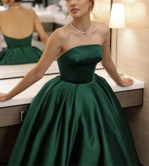 Robe de bal bustier à épaules dénudées