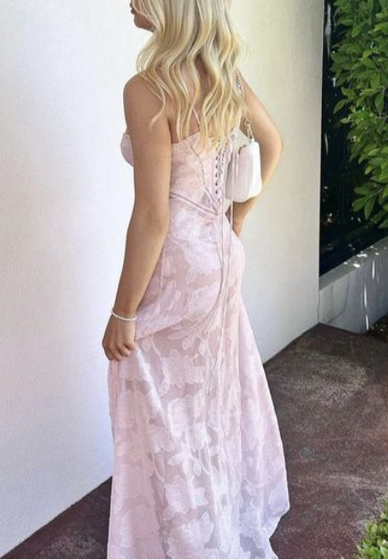 Robe de bal sexy en dentelle sans manches à bretelles spaghetti