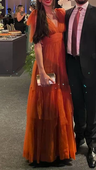 Vestido de fiesta largo estilo sirena con escote en V profundo y espalda abierta