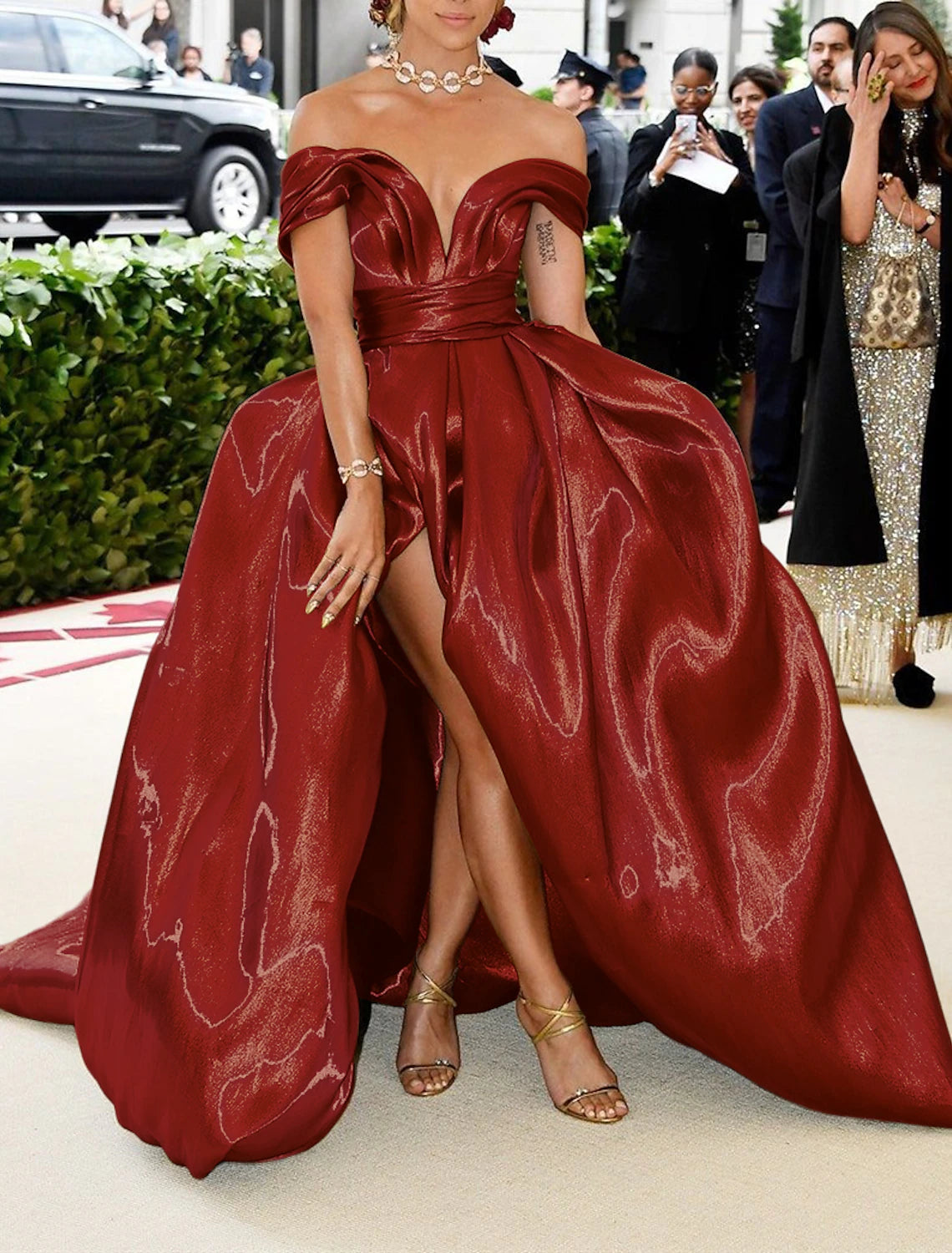 A-Line Evening Gown Gold Prom Dress Carnival Celebrity Sparkle Dress Floor Length Sleeveless Off Shoulder Satin