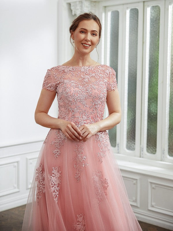 Tulle Applique Bateau Short Sleeves Floor-Length Dresses