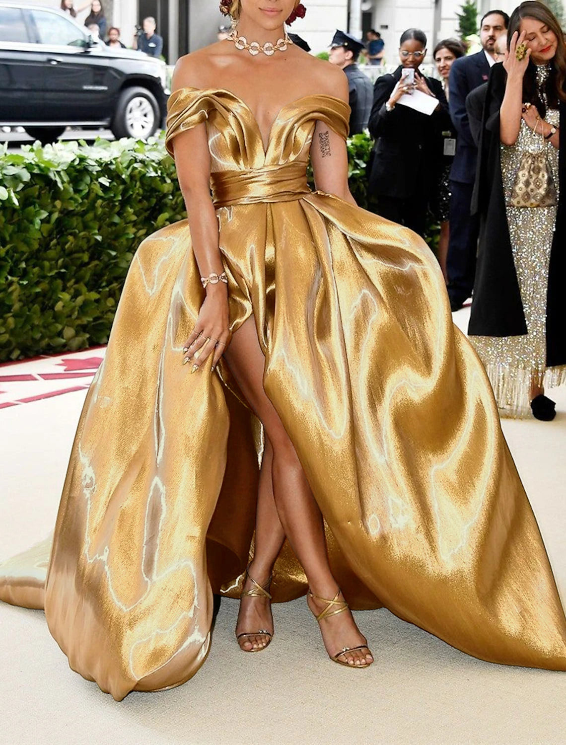 A-Line Evening Gown Gold Prom Dress Carnival Celebrity Sparkle Dress Floor Length Sleeveless Off Shoulder Satin